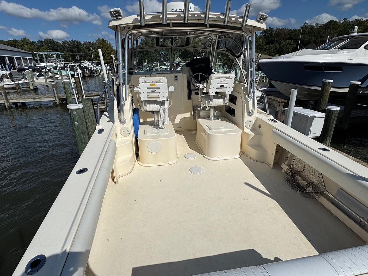 Used 2011 Parker 2510 XL