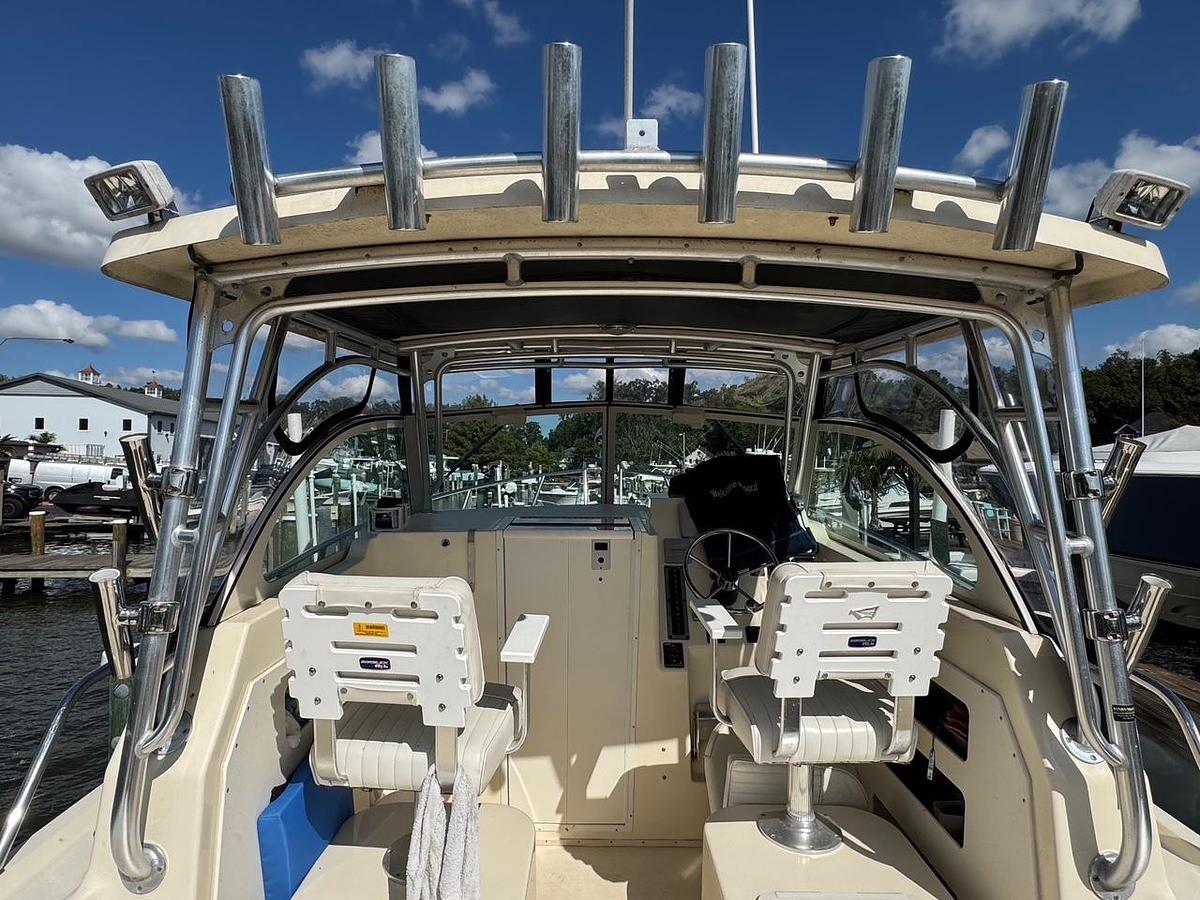 Used 2011 Parker 2510 XL