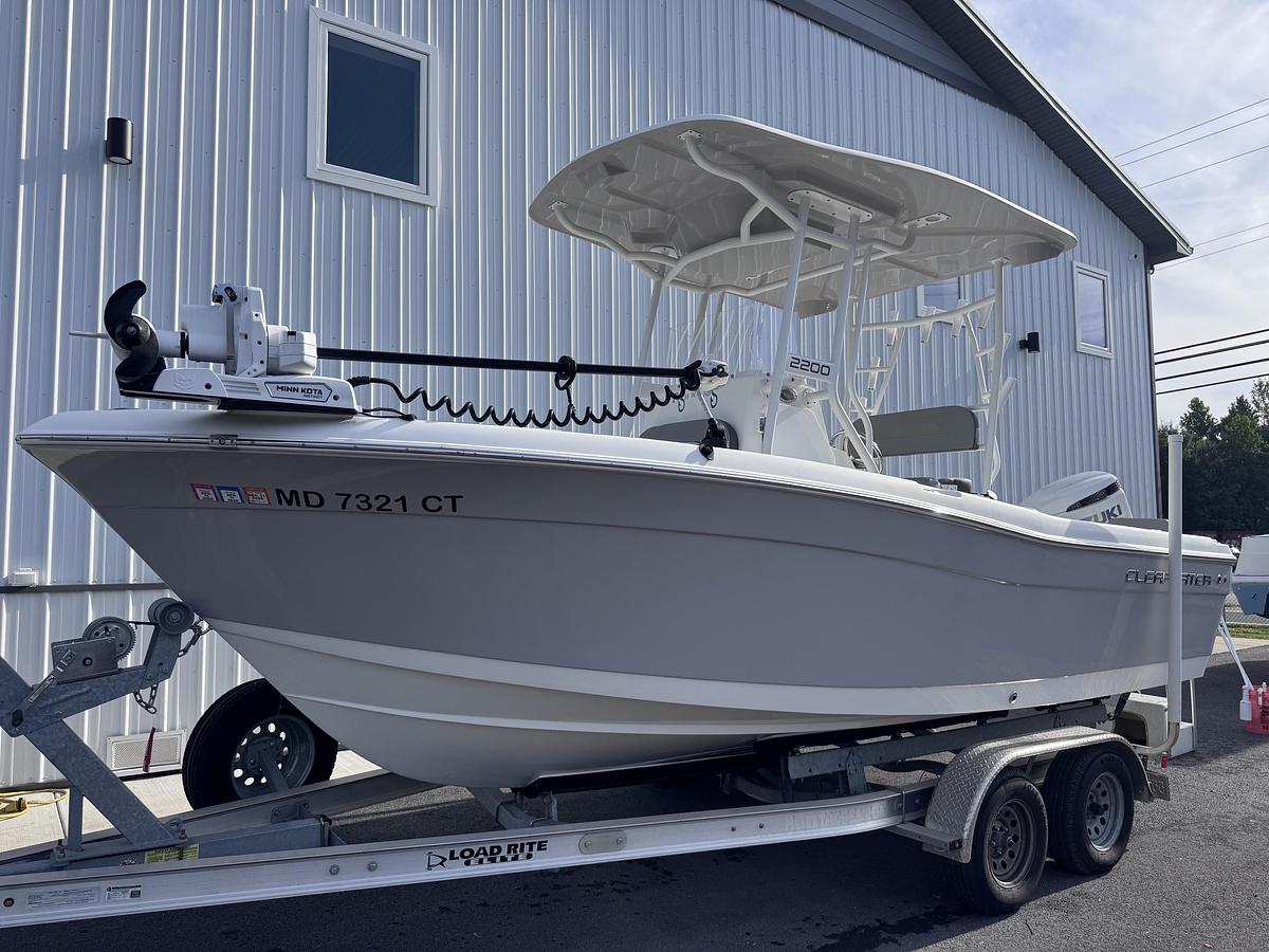 Used 2023 Clearwater 2200