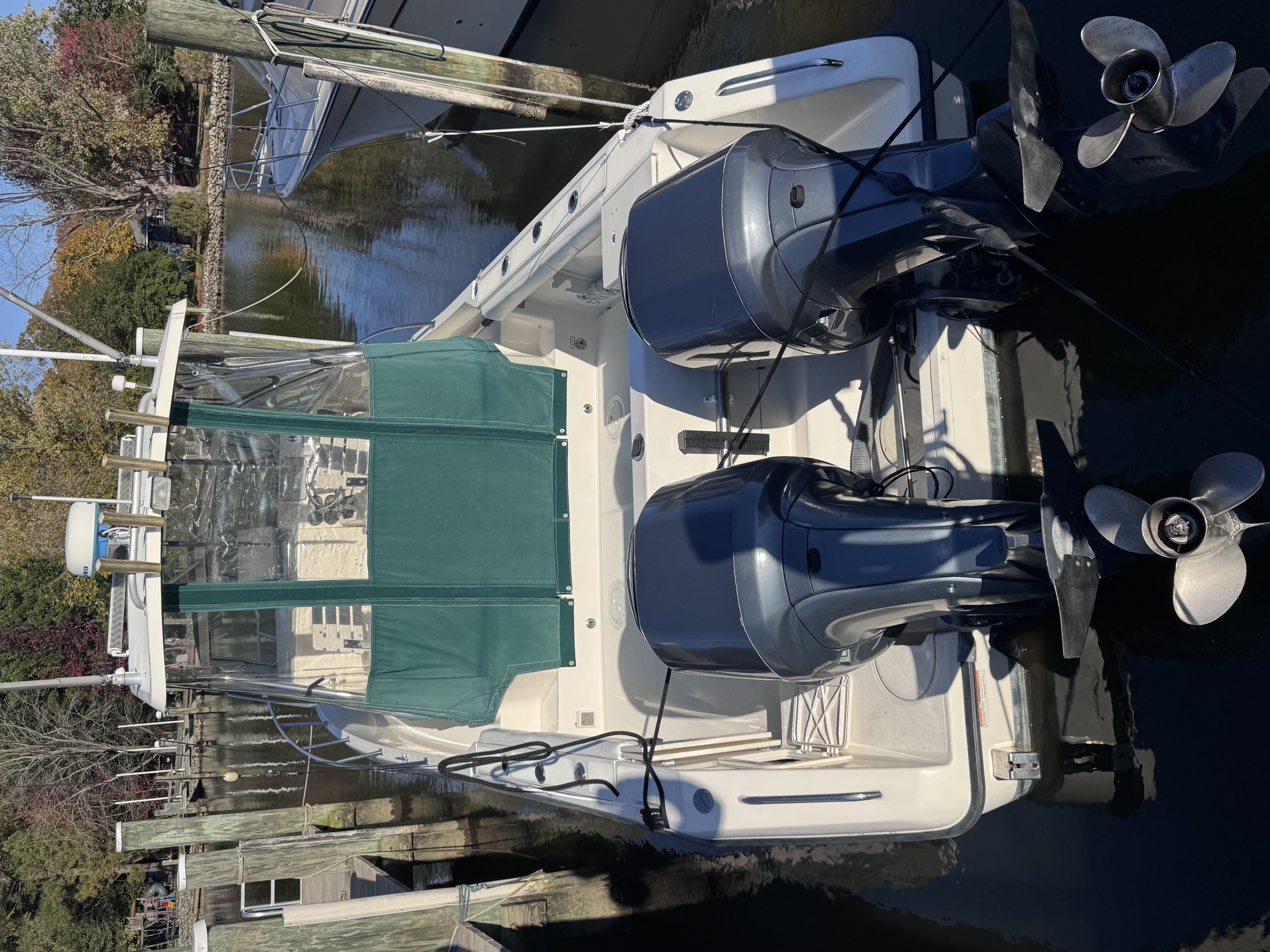 Used 2004 Pursuit 2870 Walkaround