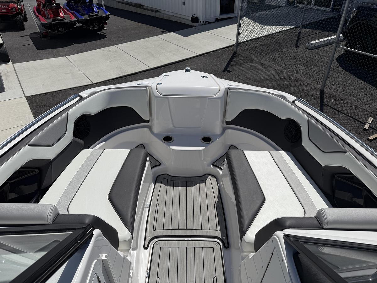 Used 2021 Yamaha 212S