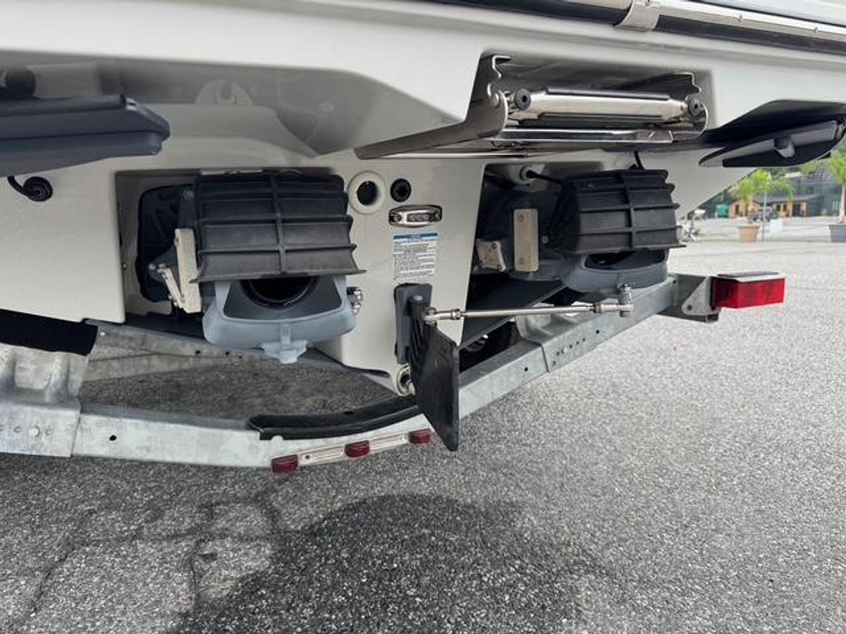 Used 2023 Yamaha Boats 222XD