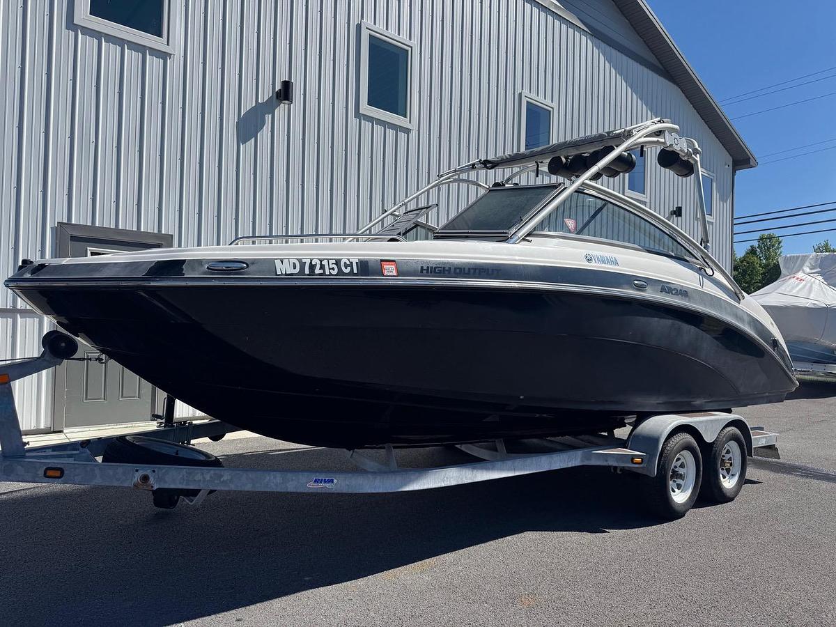Used 2011 Yamaha AR240