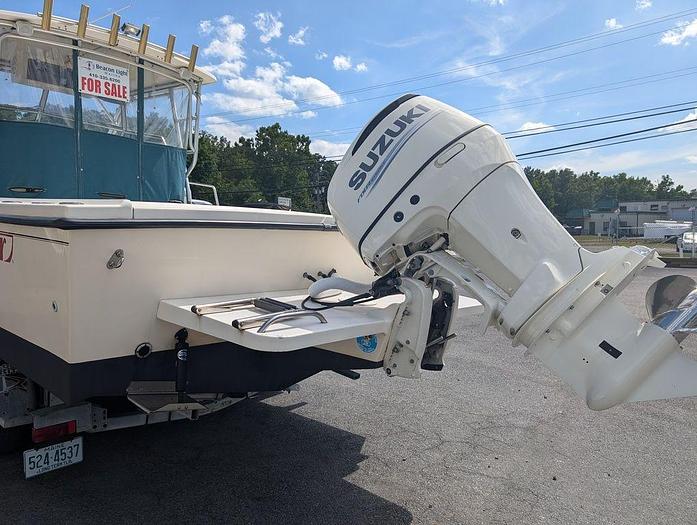 Used 1999 Parker 2510 WA