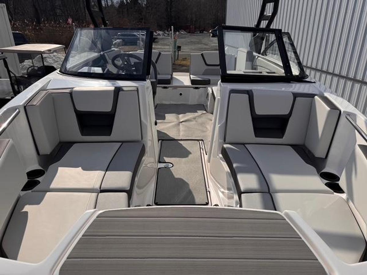 Used 2023 Yamaha AR220