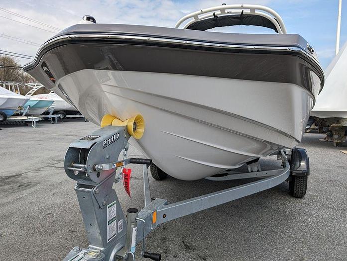 Used 2023 Yamaha Marine AR195