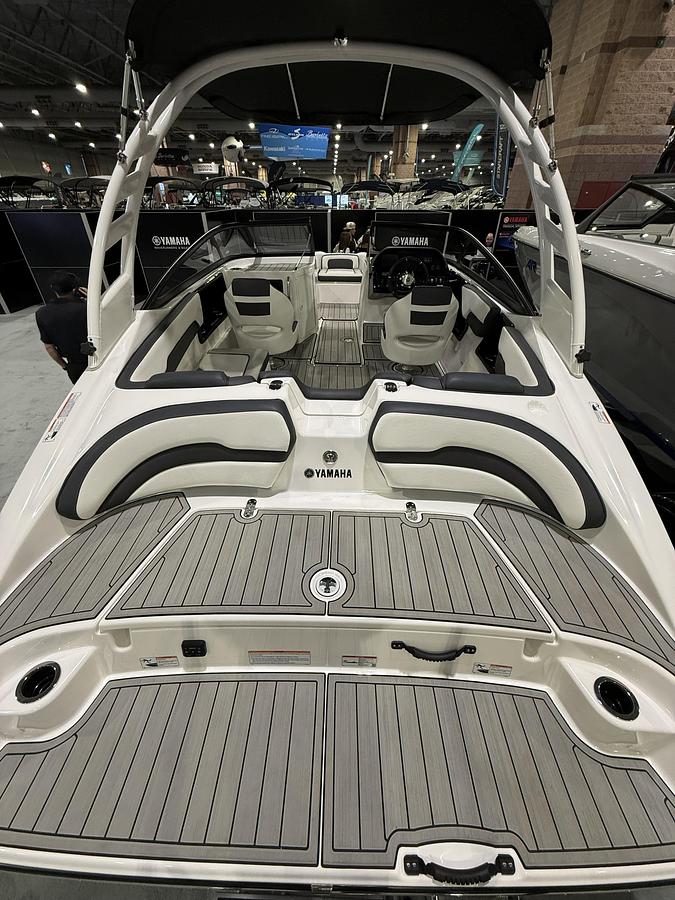 2026 Yamaha Boats 195S