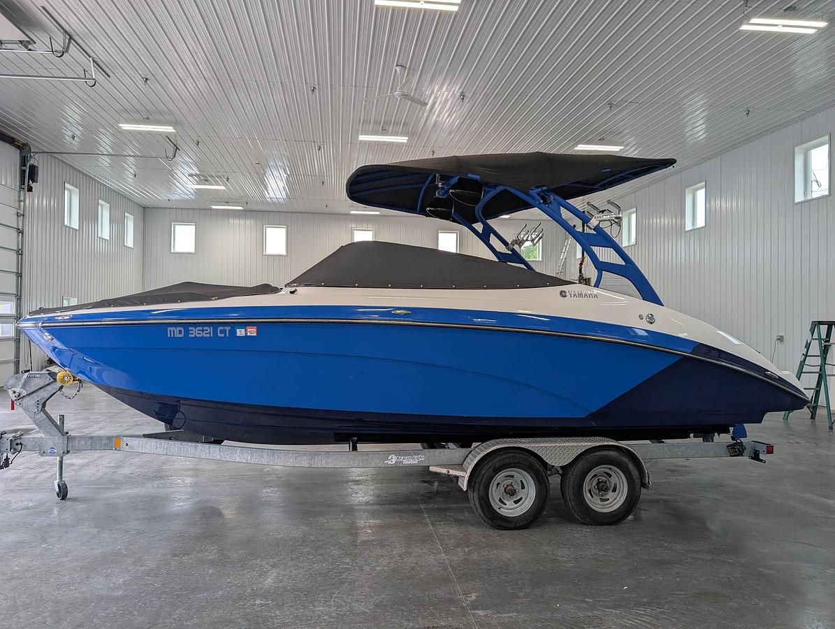 Used 2019 YAMAHA 242X E-SERIES
