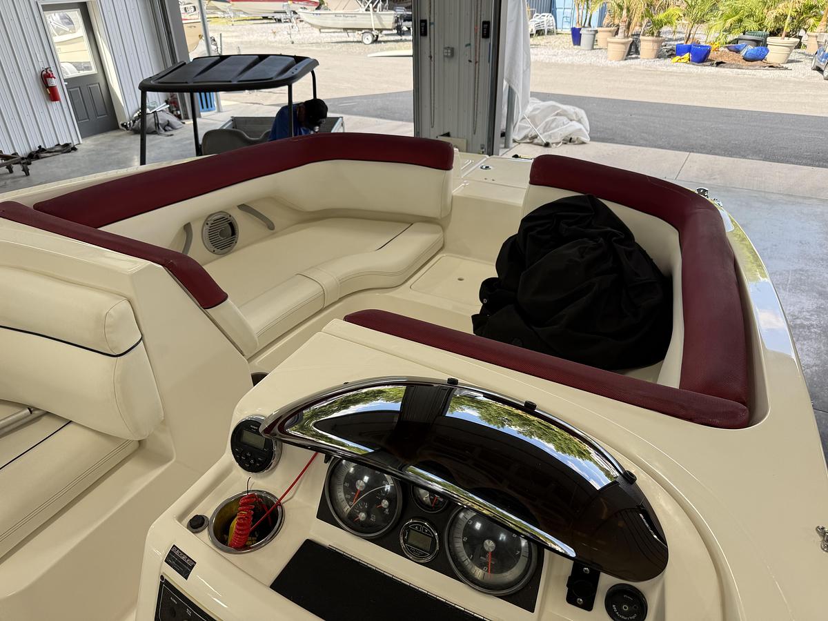 Used 2014 Bayliner 190 Deck Boat