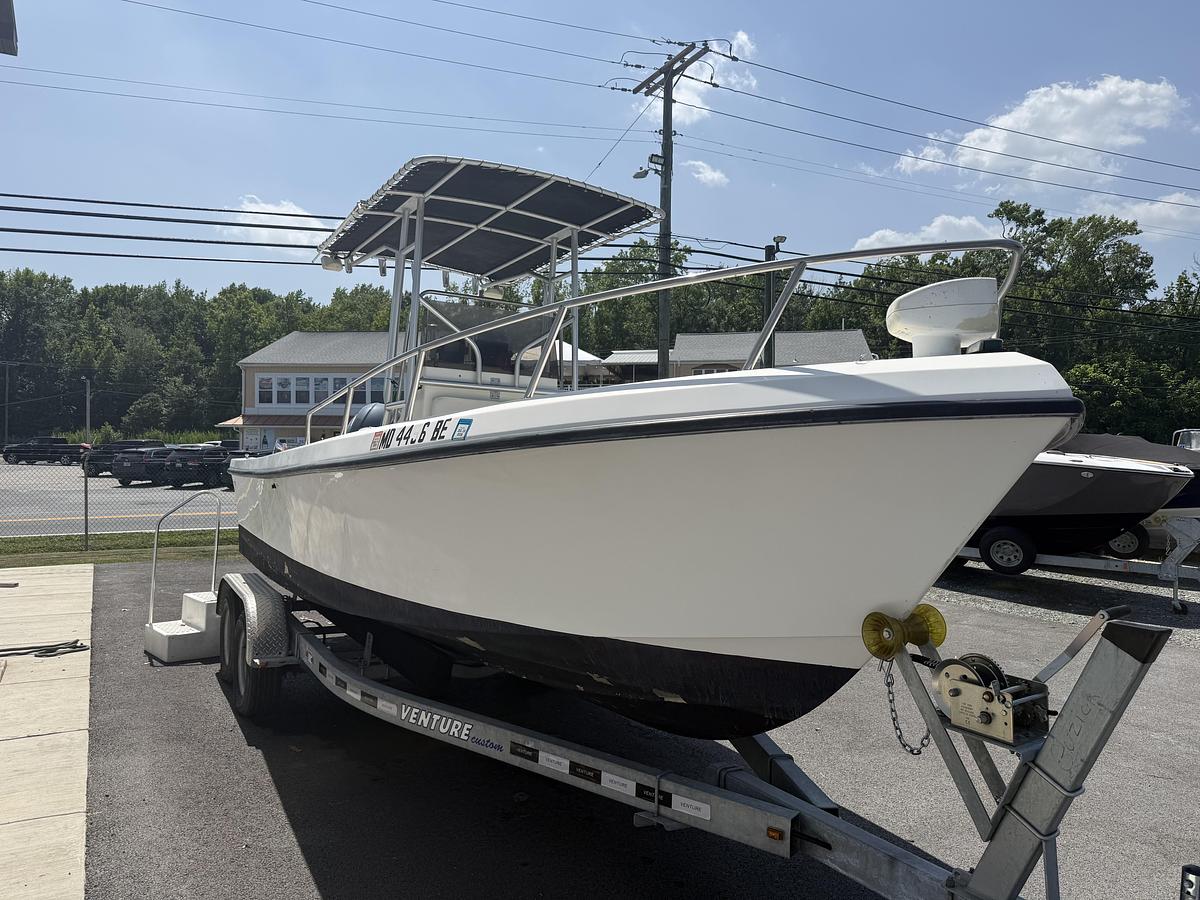 Used 1997 Maycraft 23