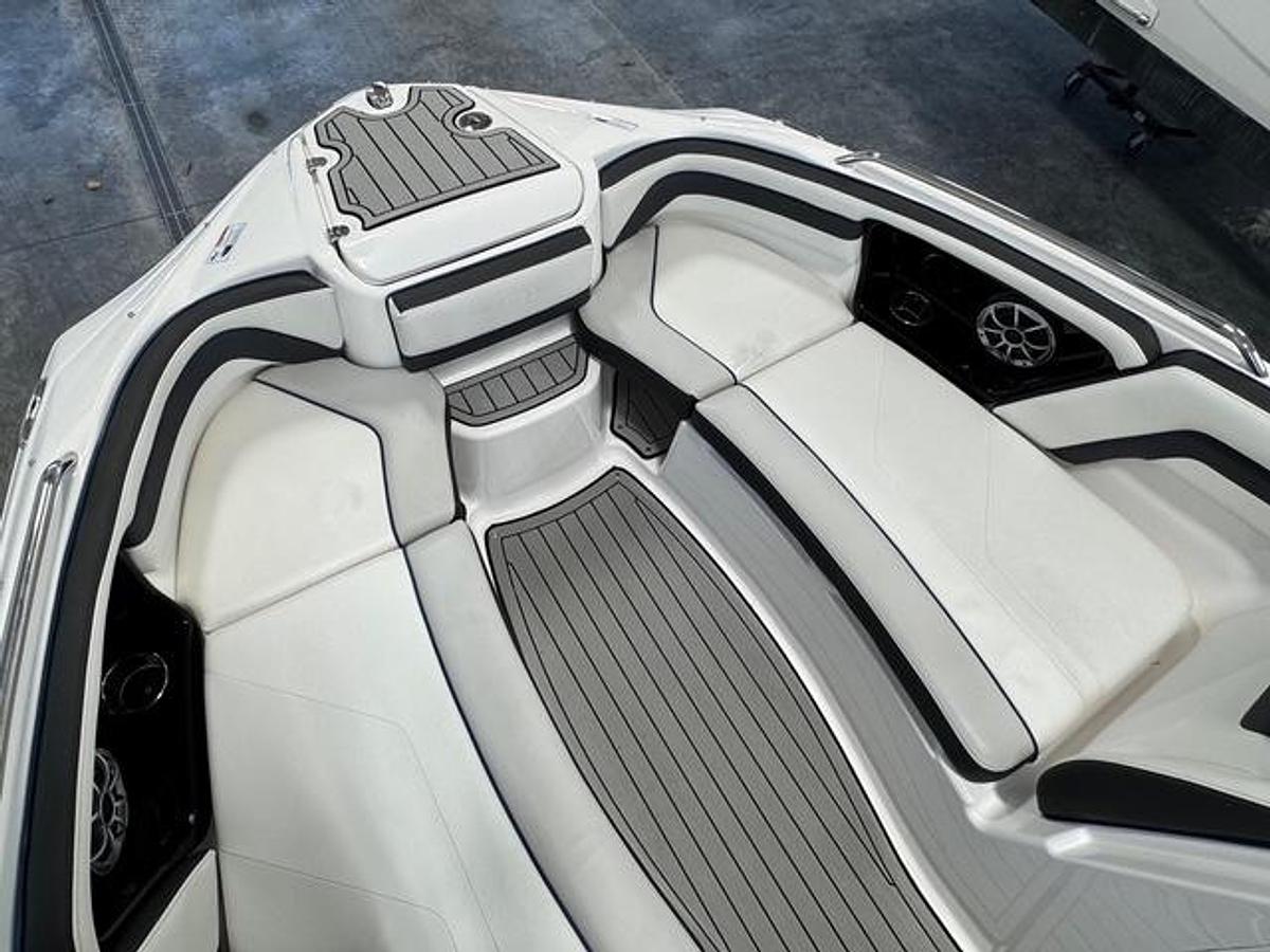 Used 2020 Yamaha 242SE