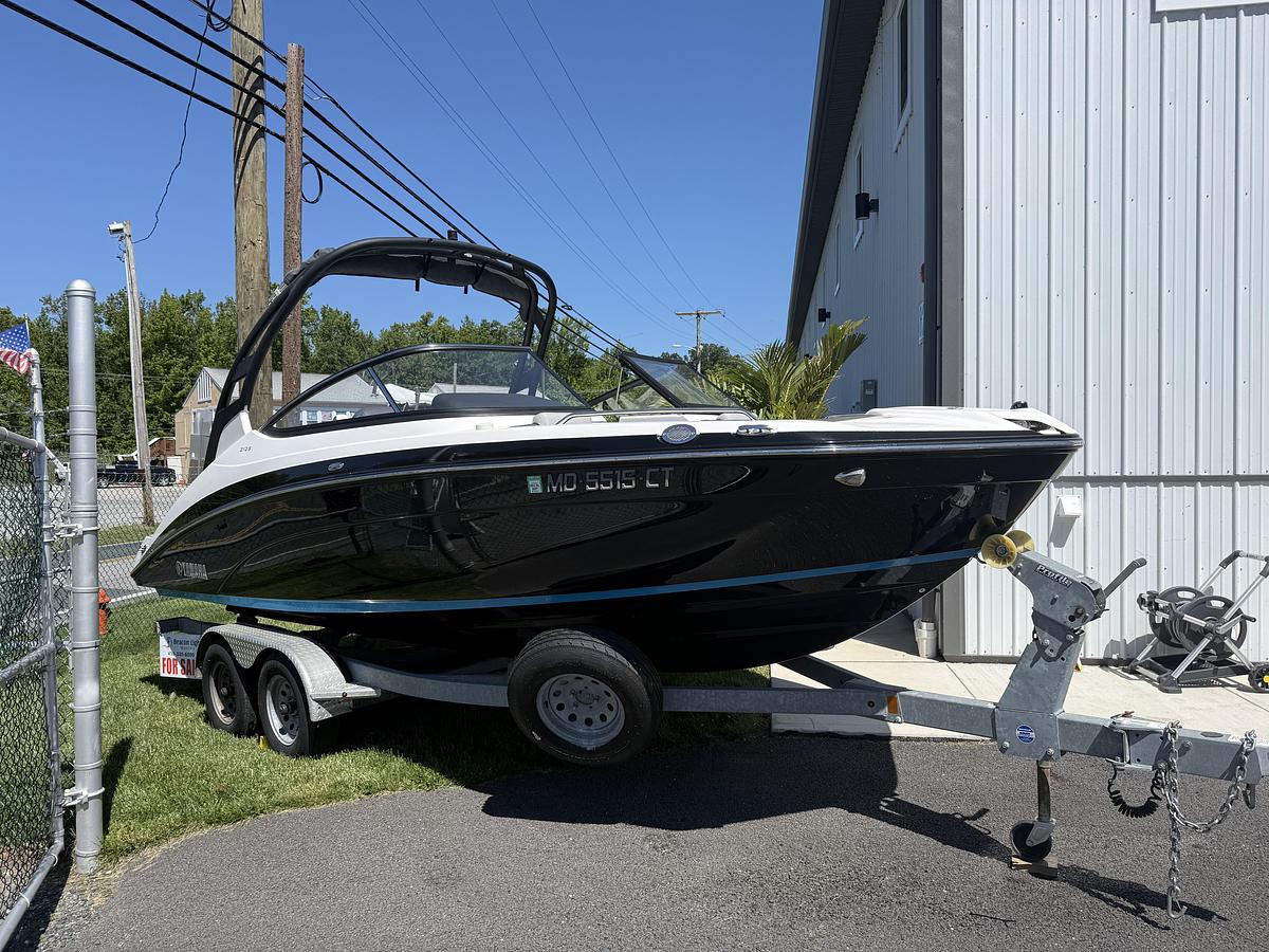 Used 2021 Yamaha 212S