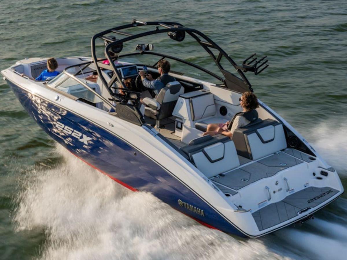 2025 Yamaha Marine 252XE Base