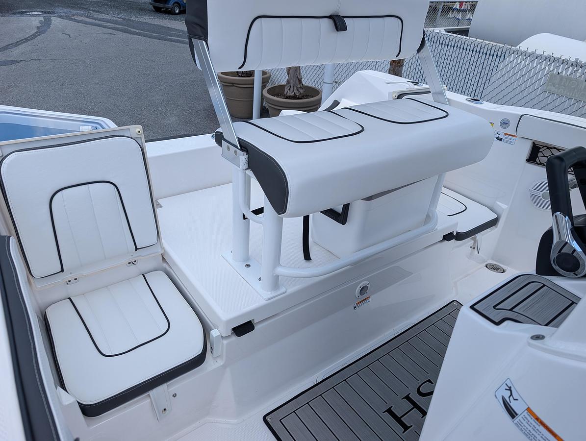 2024 Yamaha Marine 222 FSH Sport