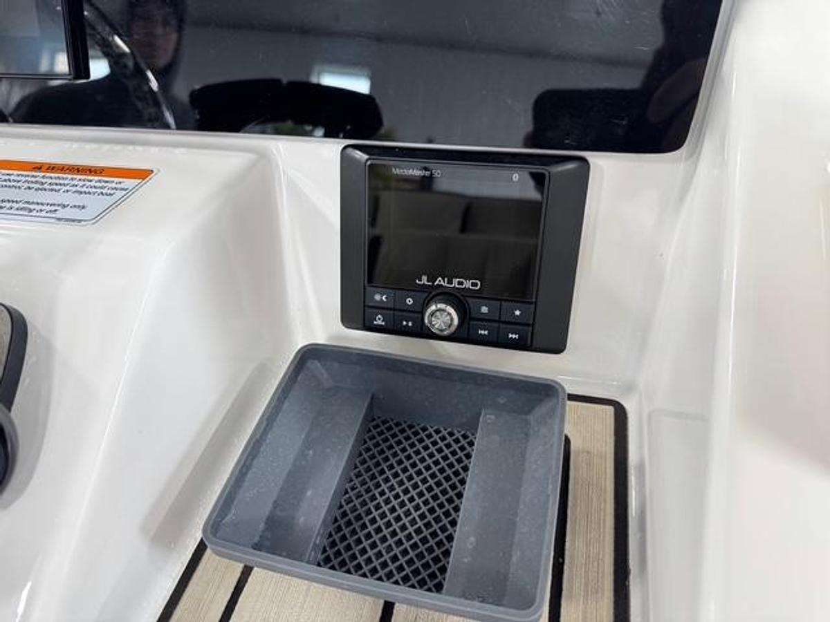 Used 2021 Yamaha 255 FSH E