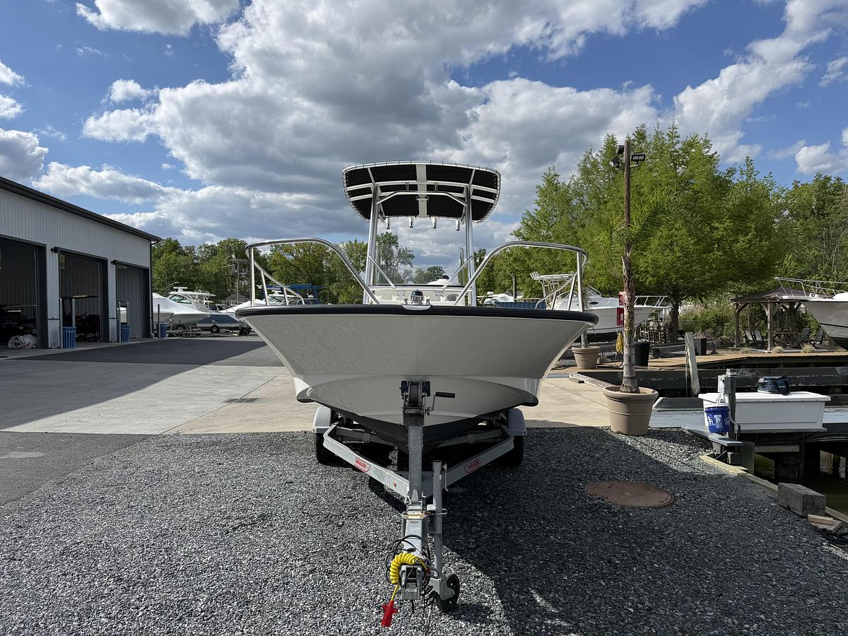 Used 2018 Boston Whaler 210 Montauk