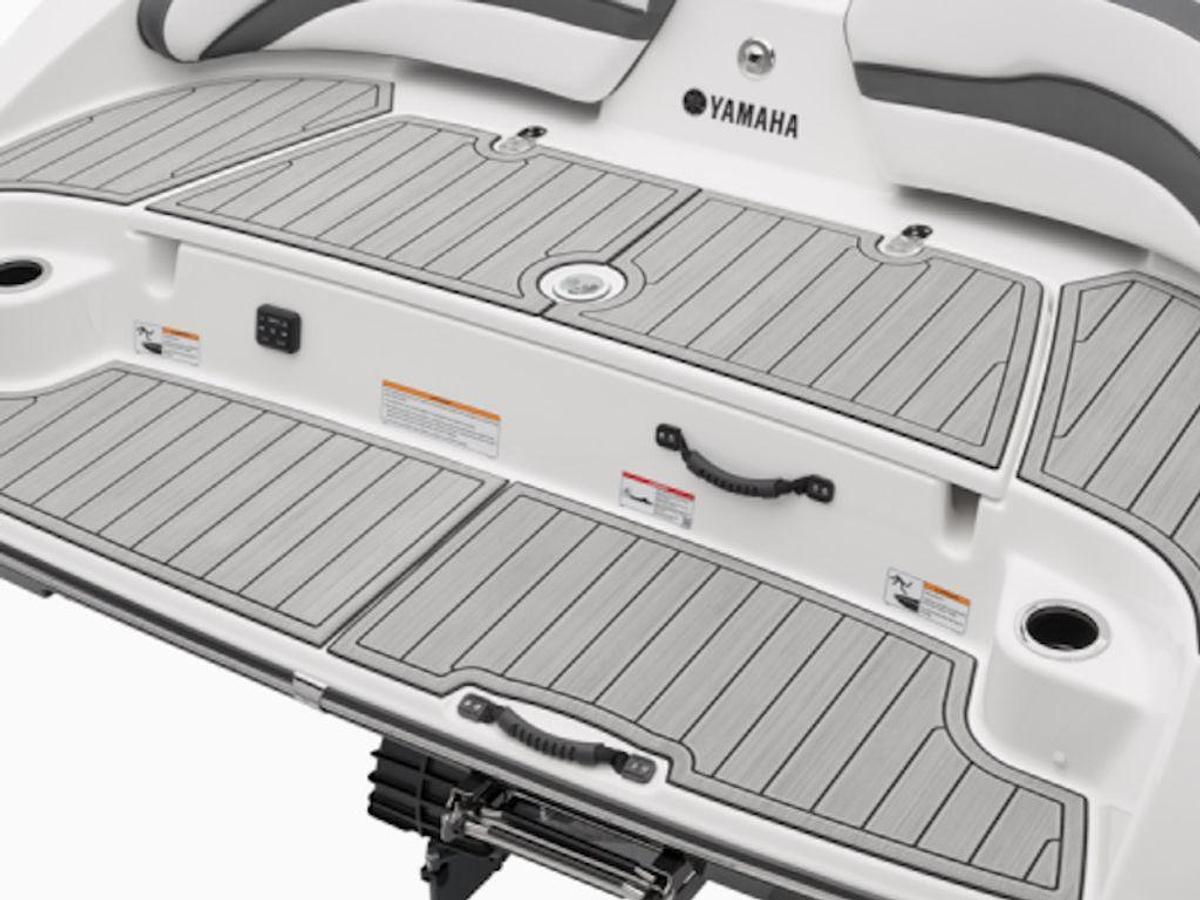 2025 Yamaha Marine 195S Base