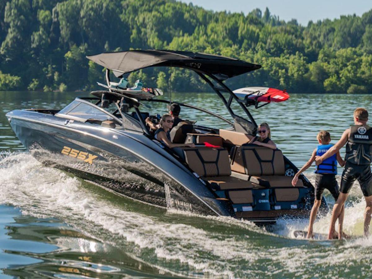 2025 Yamaha Marine 255XD Base
