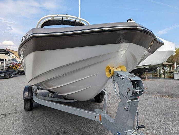 Used 2023 Yamaha Marine AR195