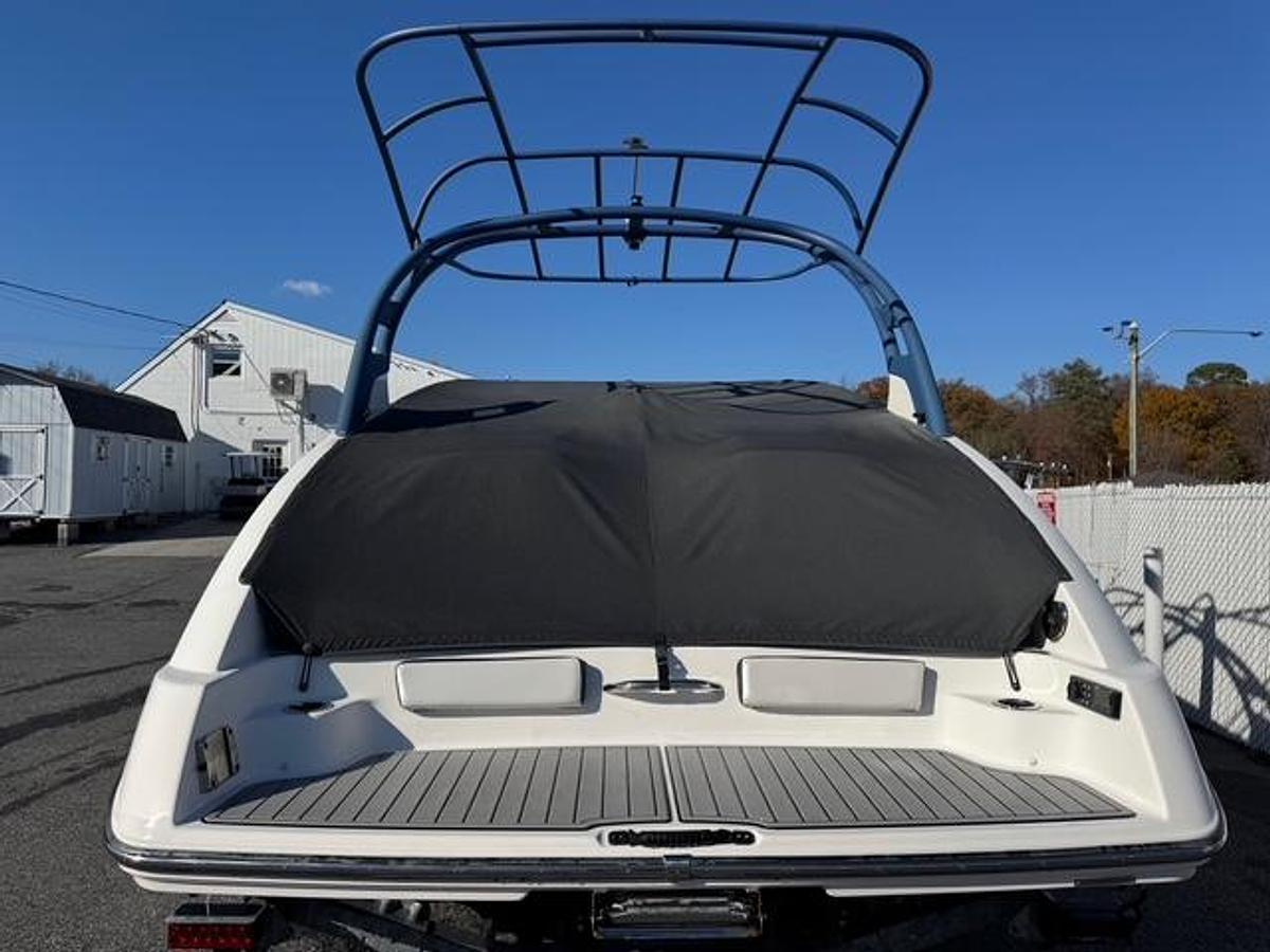 Used 2020 Yamaha 242SE