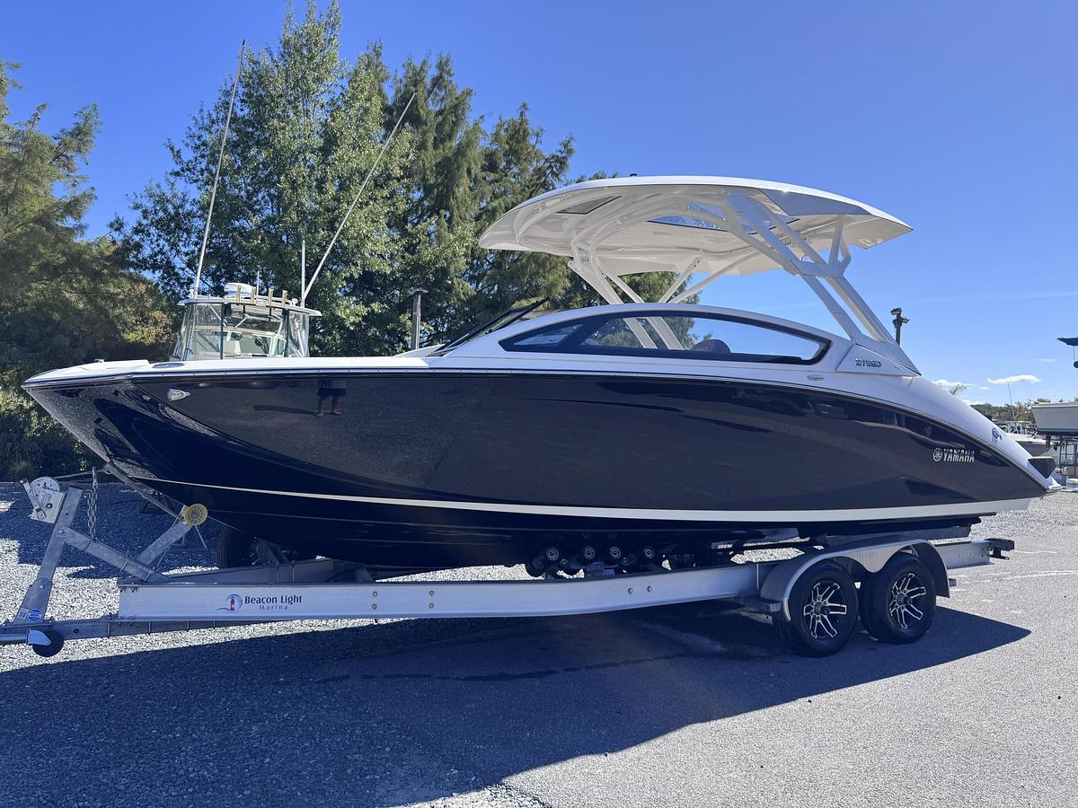 Used 2022 Yamaha 275SD