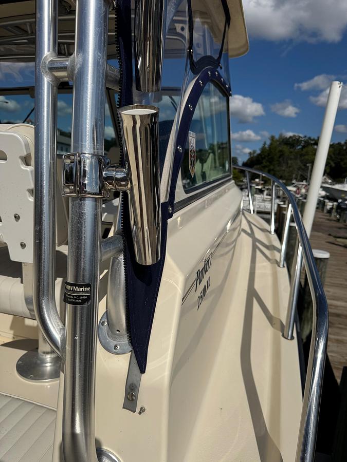 Used 2011 Parker 2510 XL