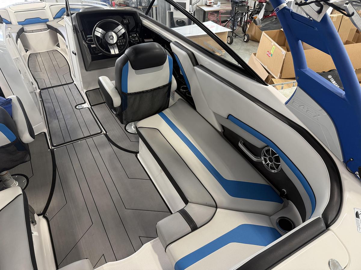 Used 2019 Yamaha 242XE