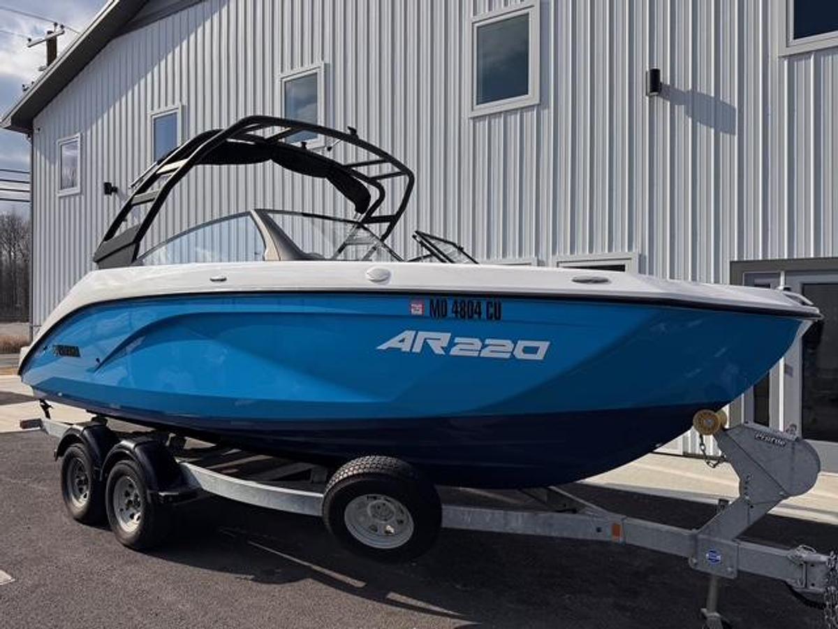 Used 2023 Yamaha AR220