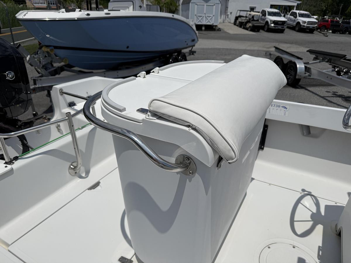 Used 1996 Boston Whaler Outrage
