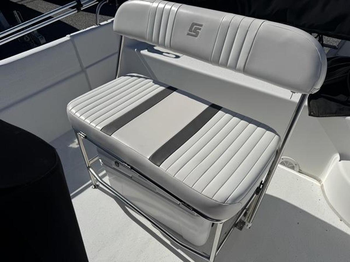 Used 2011 Carolina Skiff 218 DLV