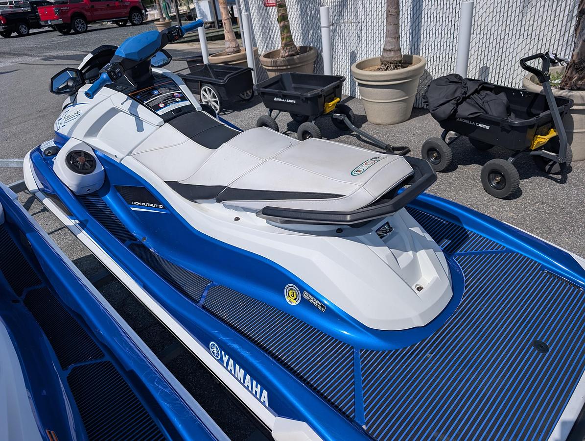Used 2021 YAMAHA VX DELUXE