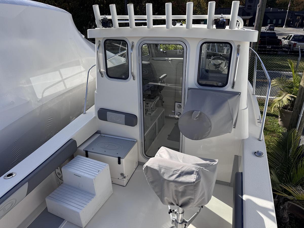 Used 2023 Defiance Admiral 250 EX