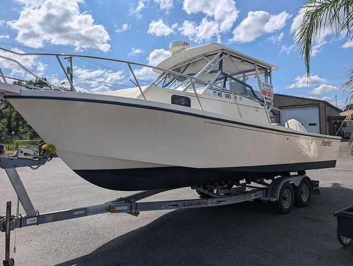 Used 1999 Parker 2510 WA