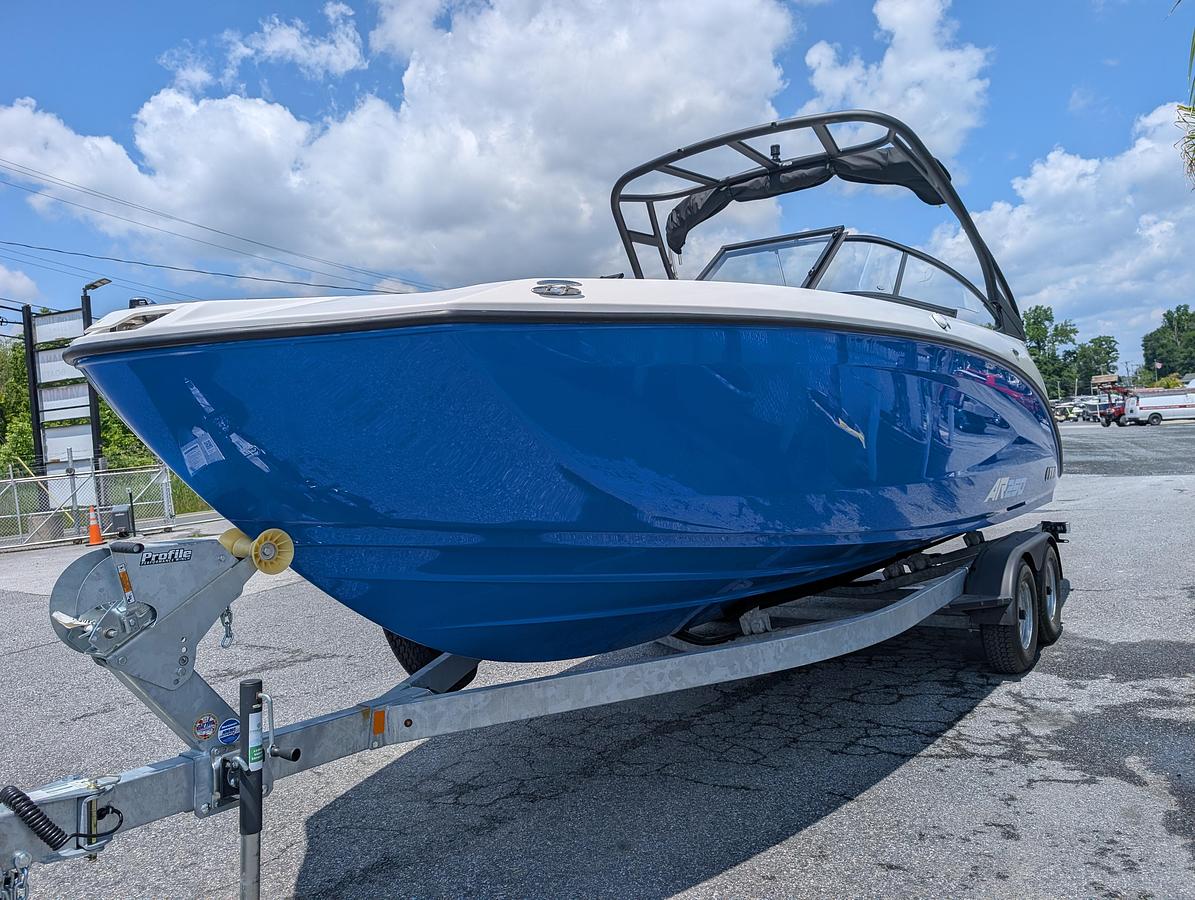 2025 Yamaha Boats AR250