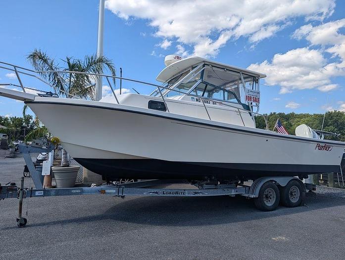 Used 1999 Parker 2510 WA