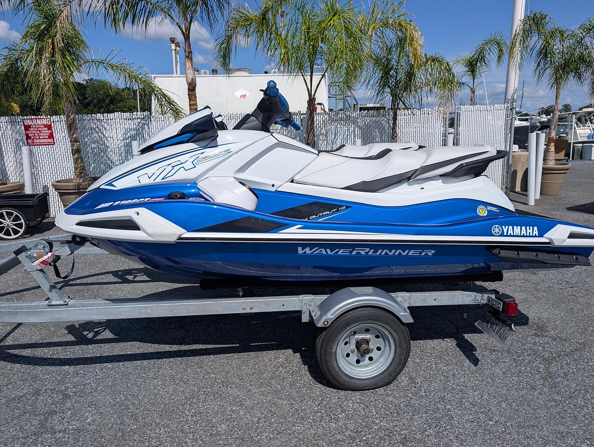 Used 2021 YAMAHA VX DELUXE