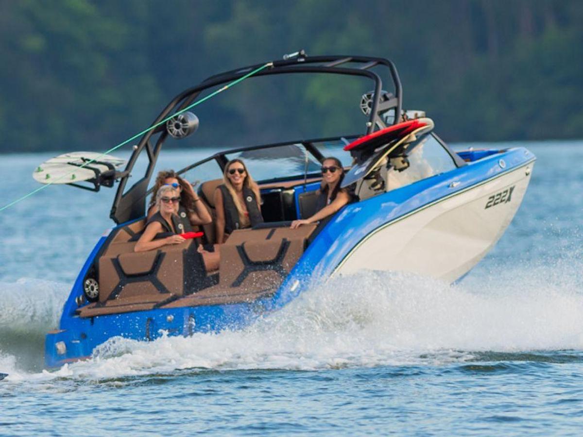 2025 Yamaha Marine 222XD Base