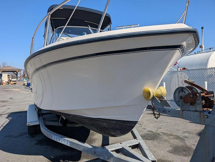 Used 2002 Grady White 208 Adventure