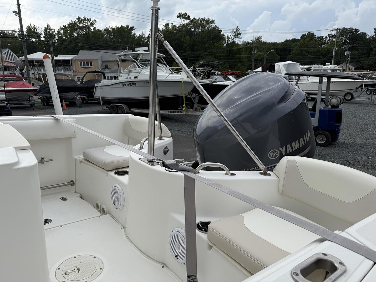 Used 2006 Boston Whaler 210 Outrage