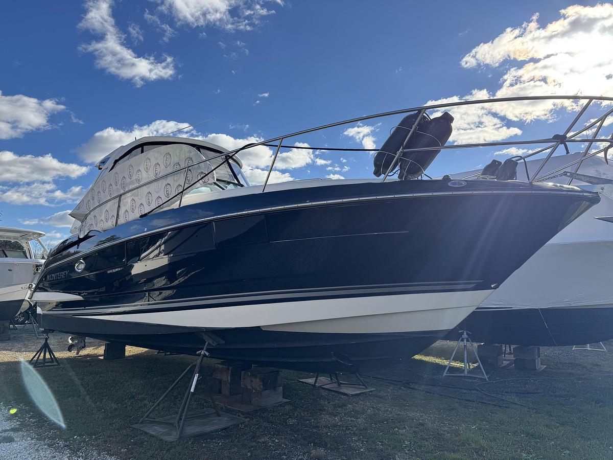 Used 2019 Monterey 355 Sport Yacht