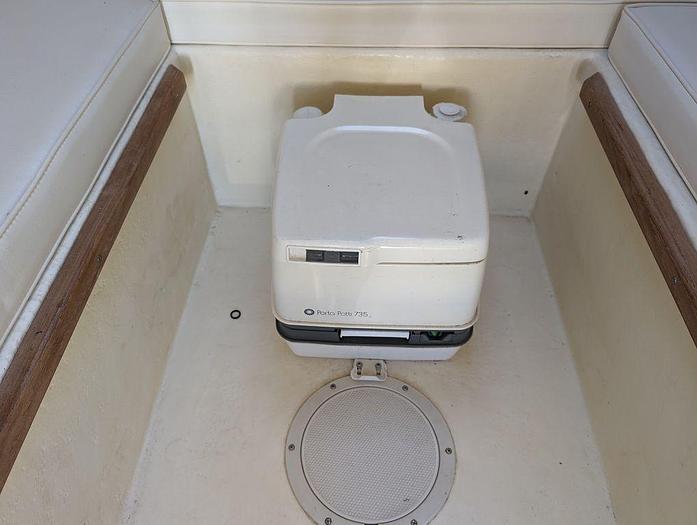 Used 1999 Parker 2510 WA