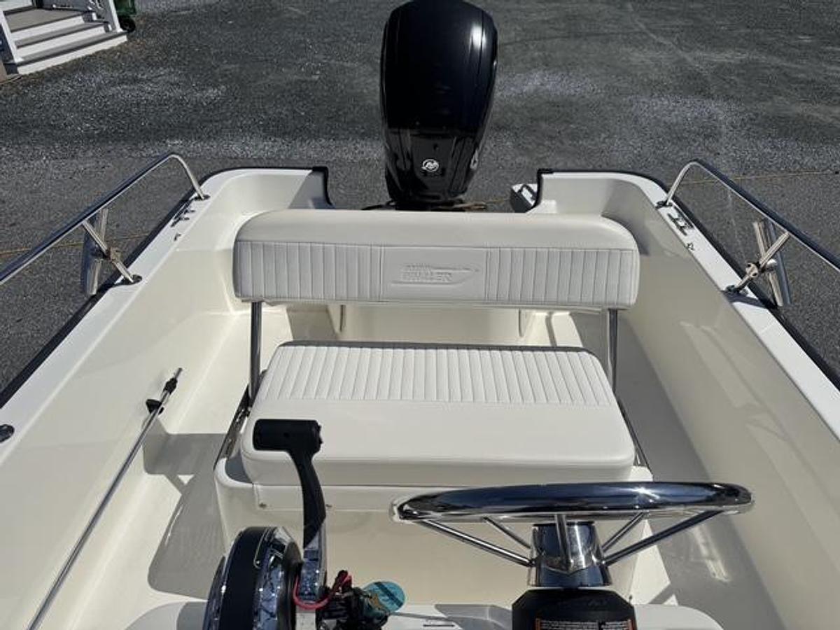 Used 2017 Boston Whaler 17 Montauk