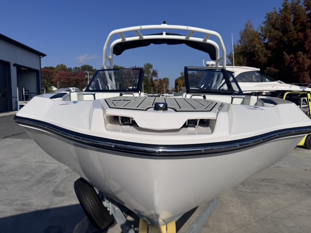 Used 2024 Yamaha 222S
