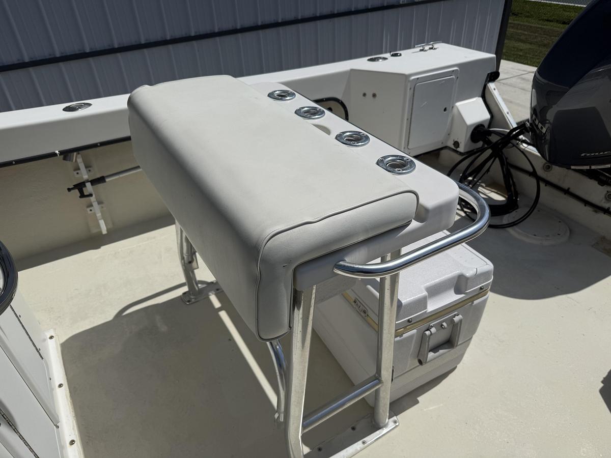 Used 1997 Maycraft 23