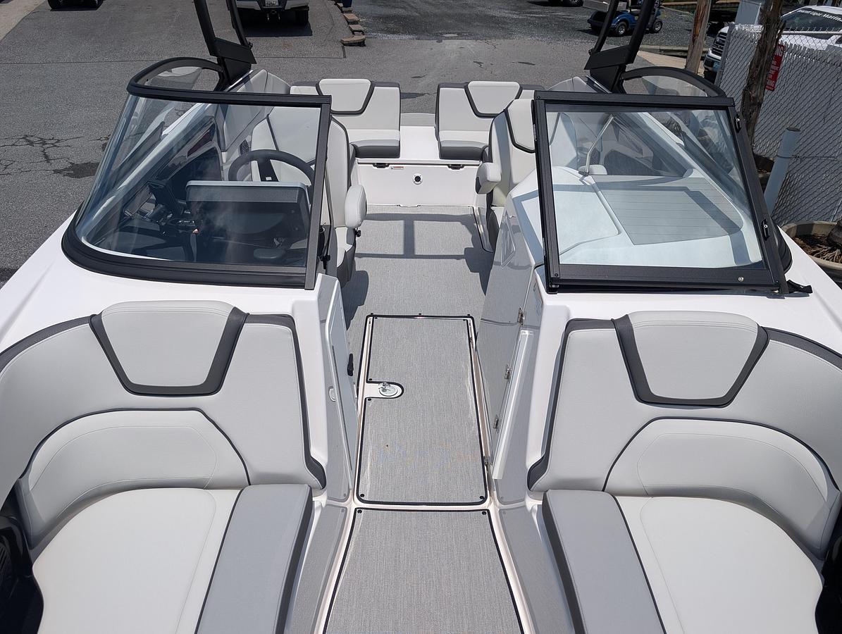 2025 Yamaha Boats AR250