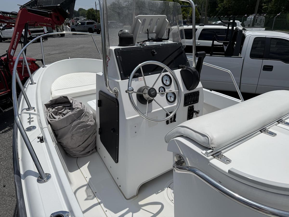 Used 1996 Boston Whaler Outrage