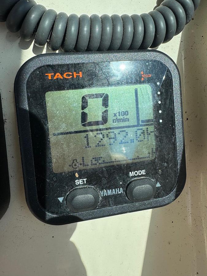 Used 2011 Parker 2510 XL