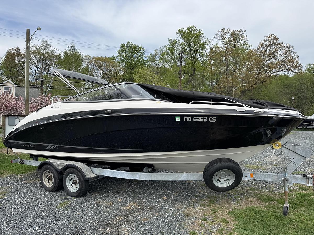 Used 2017 Yamaha SX240