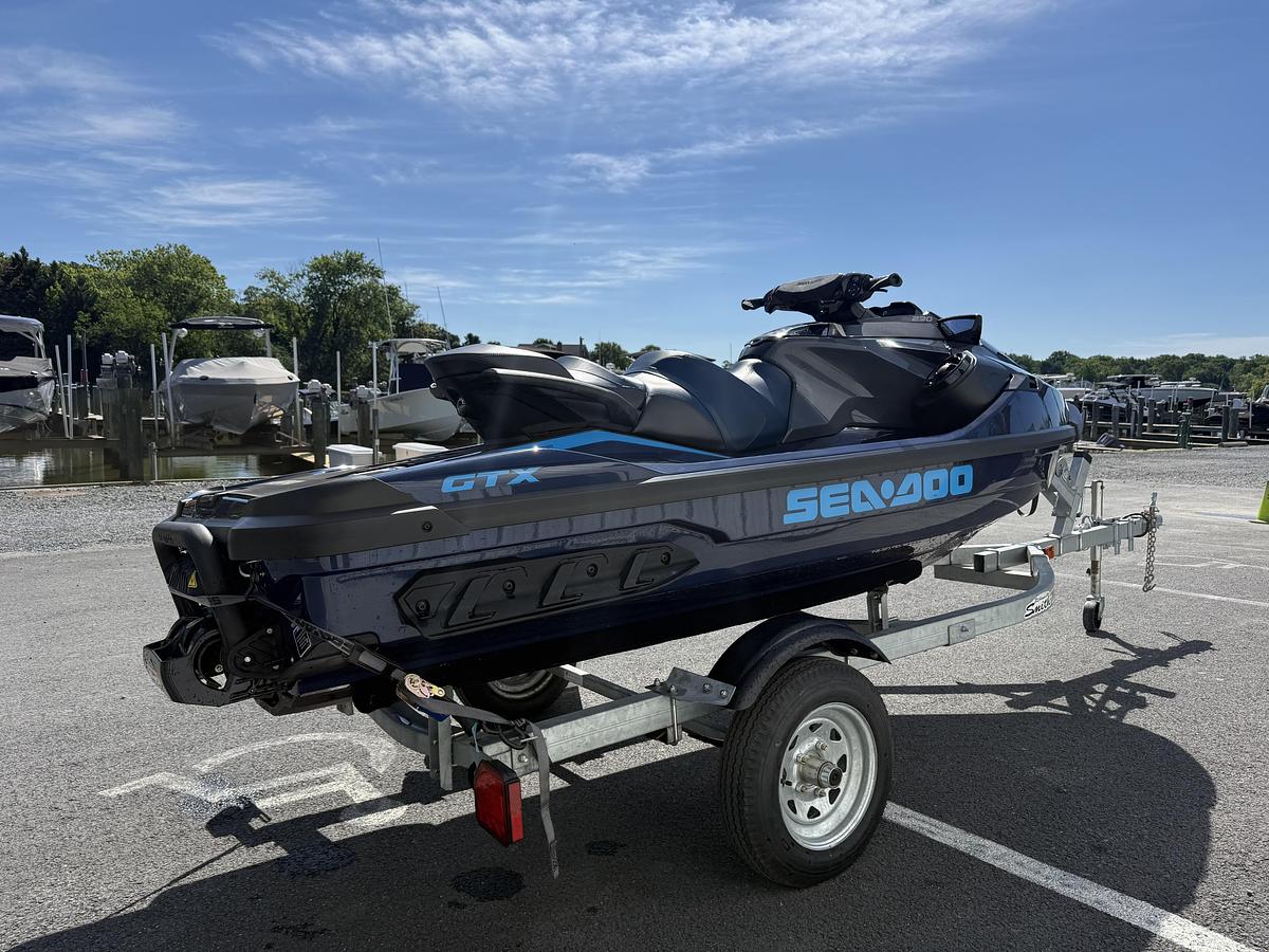 Used 2024 Sea Doo GTX230