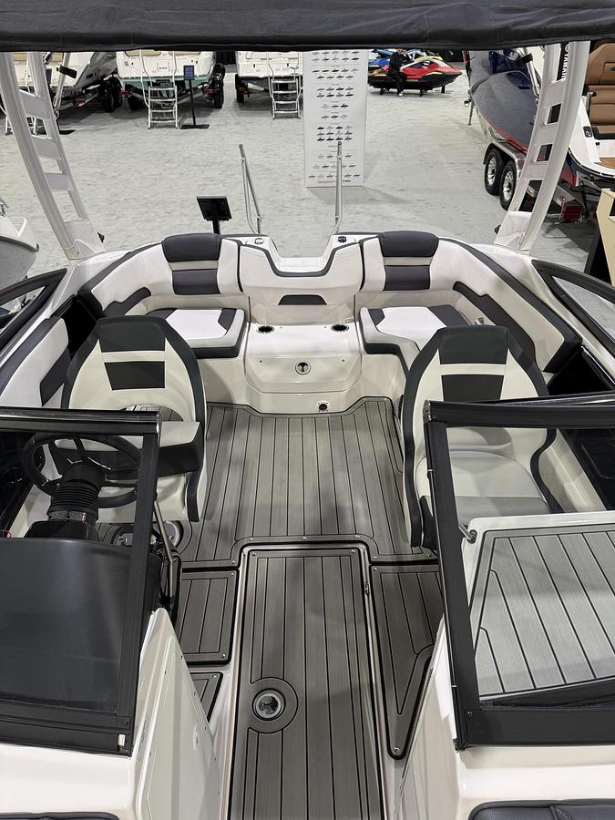 2026 Yamaha Boats 195S